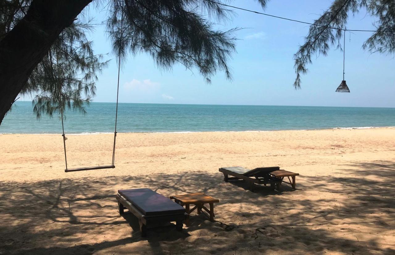 Ao Thai Resort Sathing Phra Bagian luar foto