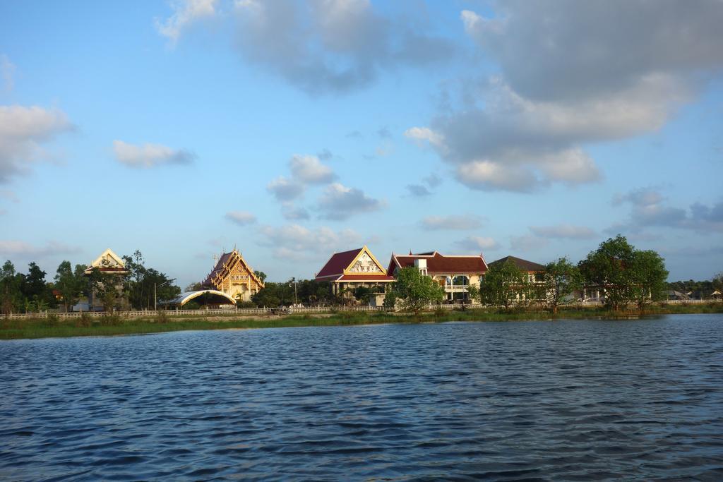 Ao Thai Resort Sathing Phra Bagian luar foto