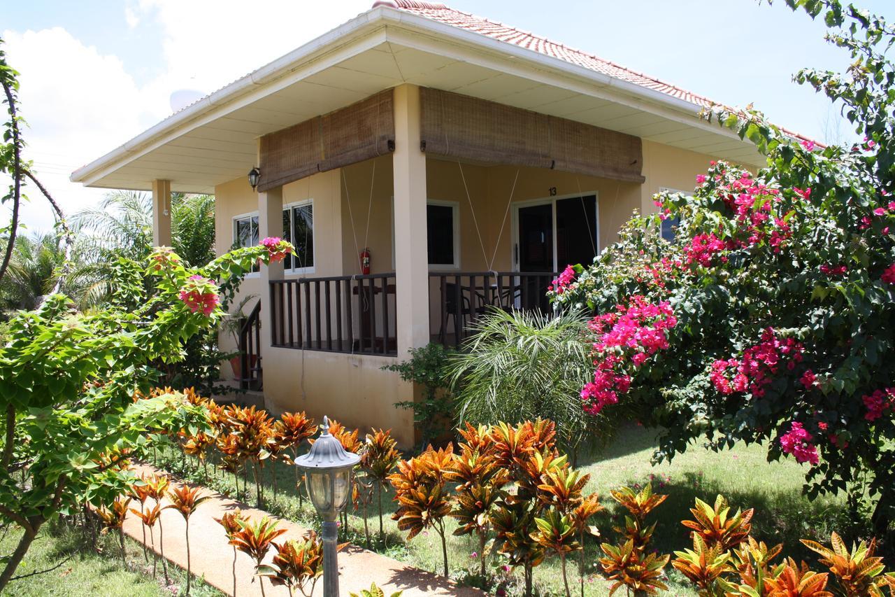 Ao Thai Resort Sathing Phra Bagian luar foto